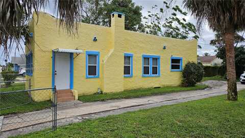 1243 W 26th St, Riviera Beach, FL 33404