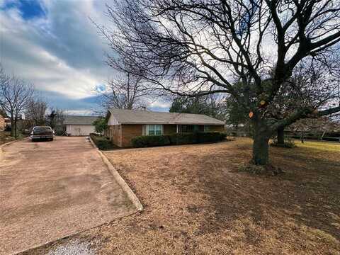 2055 Hill Top Circle, Weatherford, TX 76085