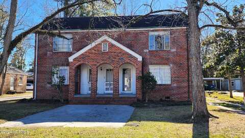 112 E Calhoun Street, Whiteville, NC 28472