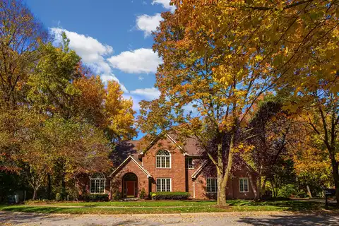 8939 Waterside Circle, Indianapolis, IN 46278