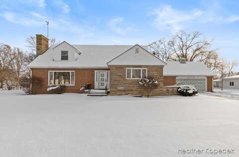 319 S Wood Street, Chesaning, MI 48616