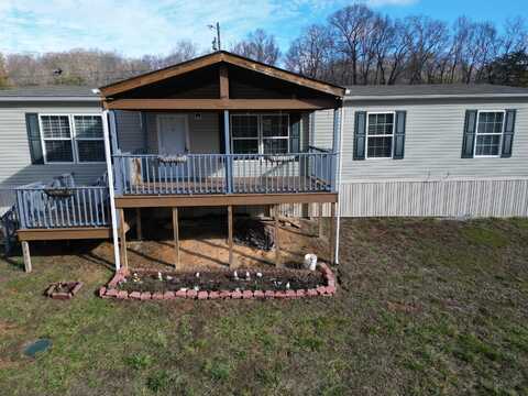 689 Freeman Branch Road, East Bernstadt, KY 40729