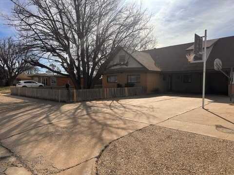 1406 Tate Street, Brownfield, TX 79316