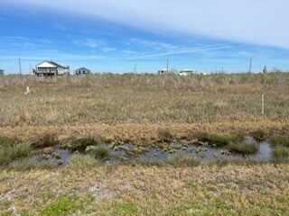 279 W Live Oak, Rockport, TX 78382