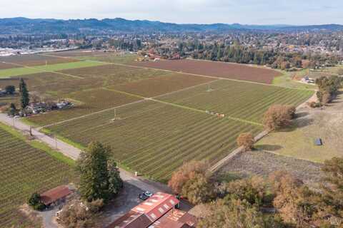 657 Grant Avenue, Healdsburg, CA 95448