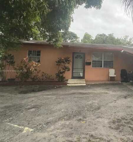 4310 NW 33rd St, Lauderdale Lakes, FL 33319