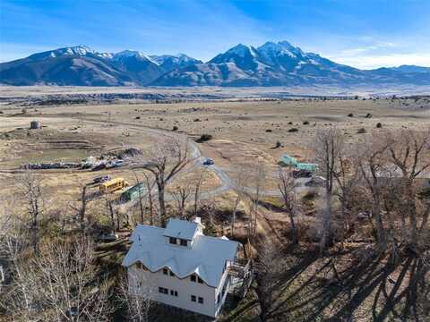 25 Bradford Way, Emigrant, MT 59027