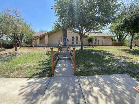 303 Meandering, Del Rio, TX 78840