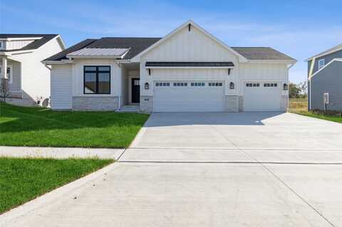 949 Wolf Creek Drive, Polk City, IA 50226