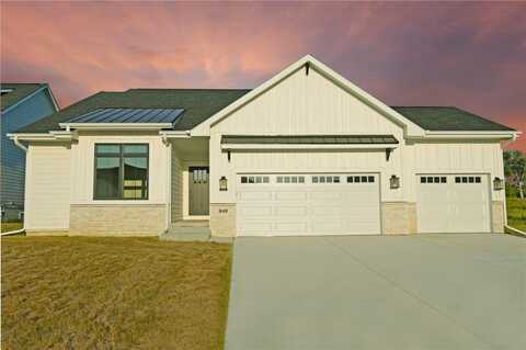 949 Wolf Creek Drive, Polk City, IA 50226