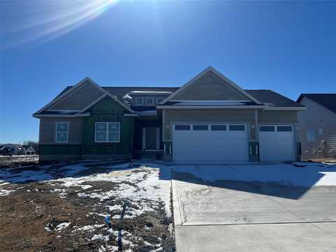 2227 Green Leaf Circle, Norwalk, IA 50211