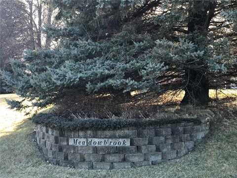 944- 1 Meadowbrook Avenue, Newton, IA 50208