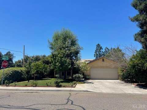 1411 Maple Street, Visalia, CA 93292