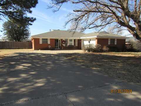 802 Seventh Street, Bovina, TX 79009