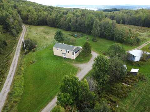 374 Browns Hill Road, Newport, VT 05857