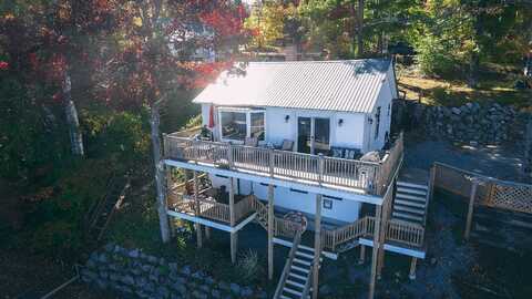 201-211 Cottage Road, Barton, VT 05846