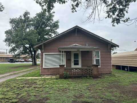 605 N Market, Watonga, OK 73772