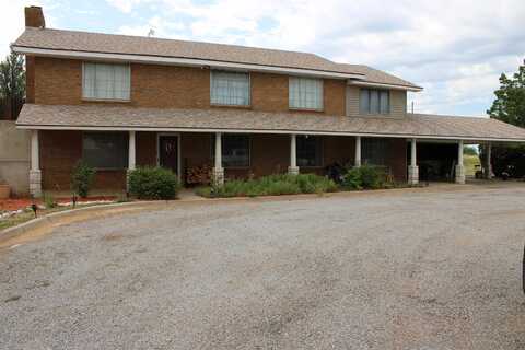 621 W Broadway, Vici, OK 73859