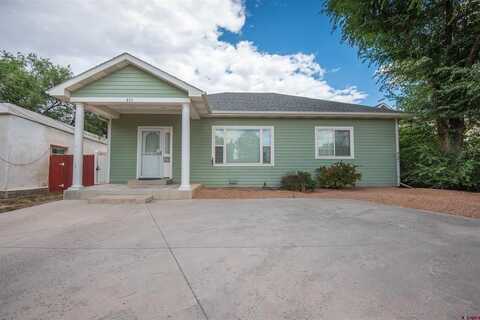 218 N Stough Avenue, Montrose, CO 81401