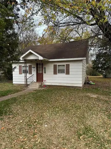 1608 East Kathleen Street, Sikeston, MO 63801