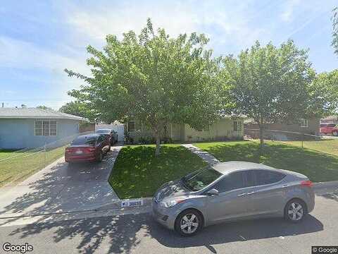 36Th, PALMDALE, CA 93550