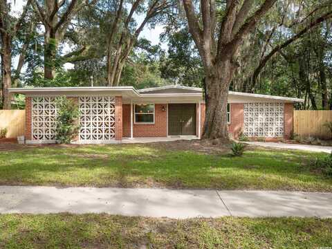 18Th, GAINESVILLE, FL 32609