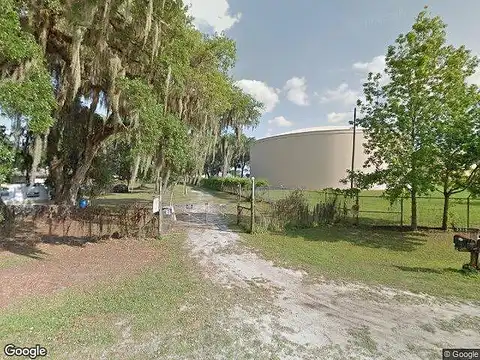 Arnaz Dr, Mulberry, FL 33860