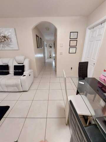 19Th, HIALEAH, FL 33010