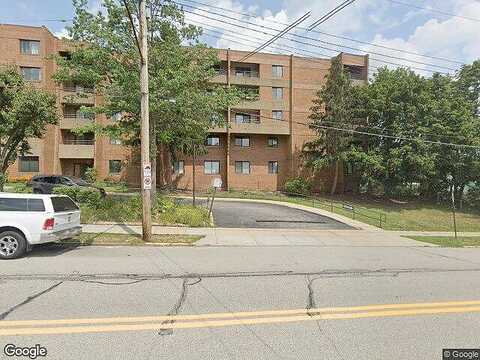 Beacon St, Squirrel Hill, PA 15217