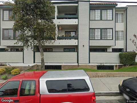 Temple Ave, Signal Hill, CA 90755
