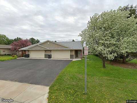 Williamsburg Pl, New Richmond, WI 54017