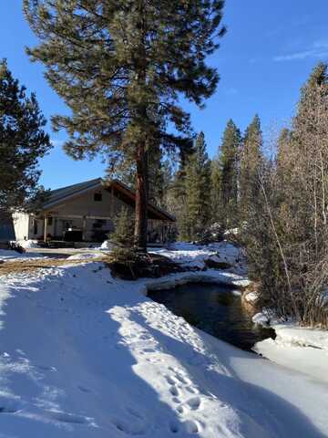 611 S Canyon Drive, Seeley Lake, MT 59868