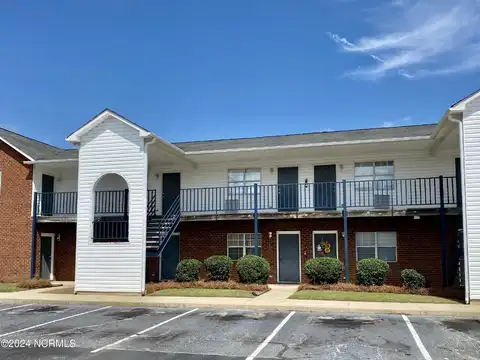 1287 Park West Drive, Greenville, NC 27834