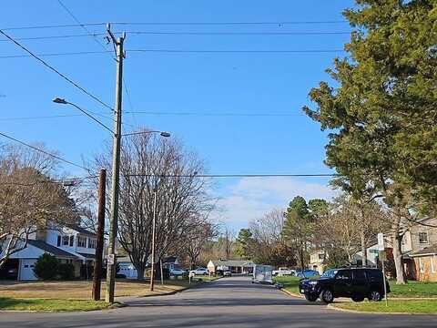 Prince Charles, VIRGINIA BEACH, VA 23452