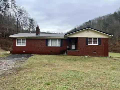 1023 Arkansas Creek, Martin, KY 41649