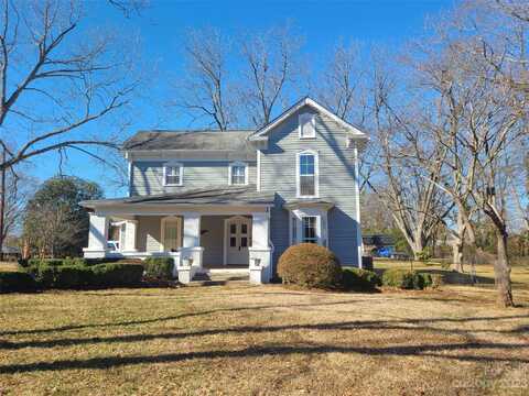 902 N Ashe Avenue, Newton, NC 28658