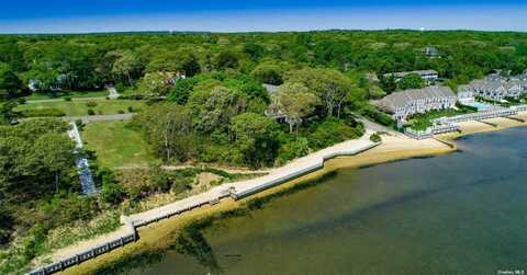 11 Bay View Drive, Hampton Bays, NY 11946