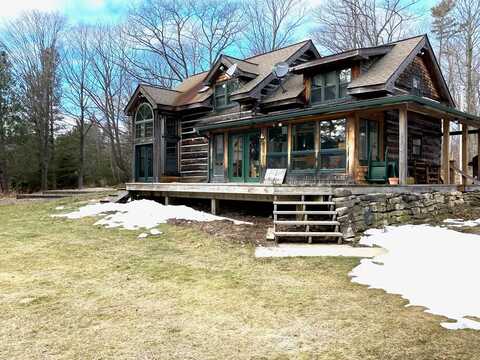 1937 Green Tree Rd, Washington Island, WI 54246