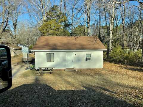 405 Blyth Rd, Greenwood, SC 29646