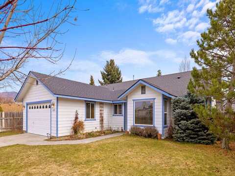 2633 Sari Drive, Klamath Falls, OR 97601