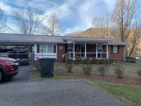 59 Jacobs Lane, Warfield, KY 41267