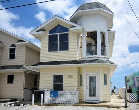 3010 Ocean Road, Lavallette, NJ 08735