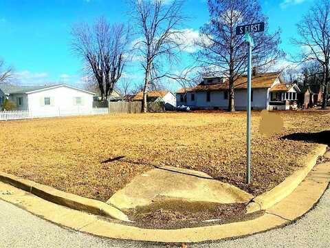 612 South 1st Street, Owensville, MO 65066