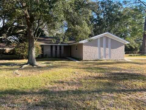 2736 Bayou Oaks Drive, Gautier, MS 39553