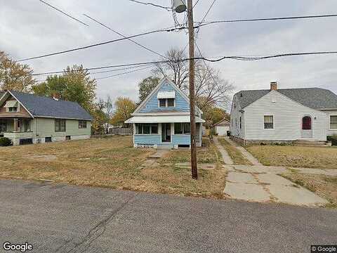 Antoinette, PEORIA, IL 61605