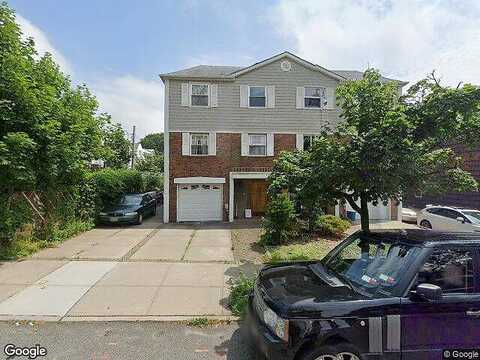 59Th, OAKLAND GARDENS, NY 11364