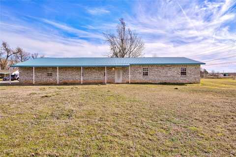 328 N 9th Corner, Chickasha, OK 73018