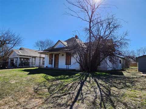 906 SW Summit Avenue, Lawton, OK 73501