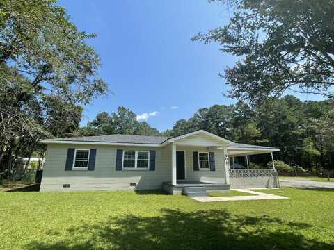 902 Poplar Street, Walterboro, SC 29488