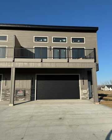 908 S Turtle Cove, No. Sioux City, SD 57049